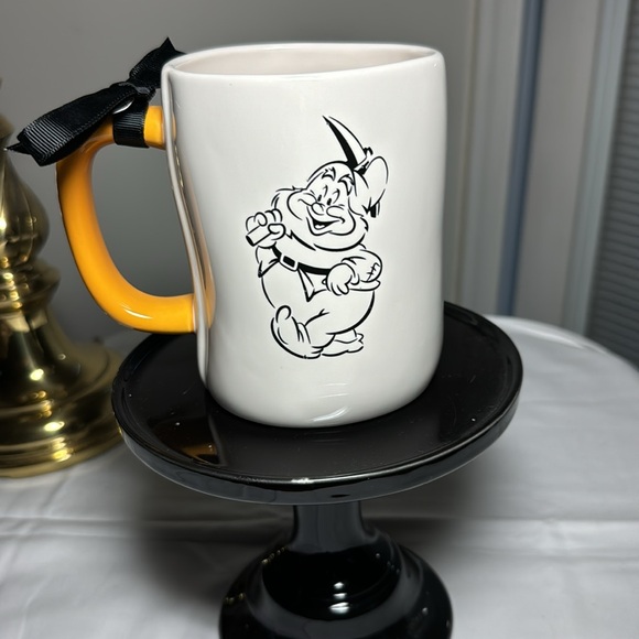 Rae Dunn HAPPY coffee/tea mug - Picture 2 of 5